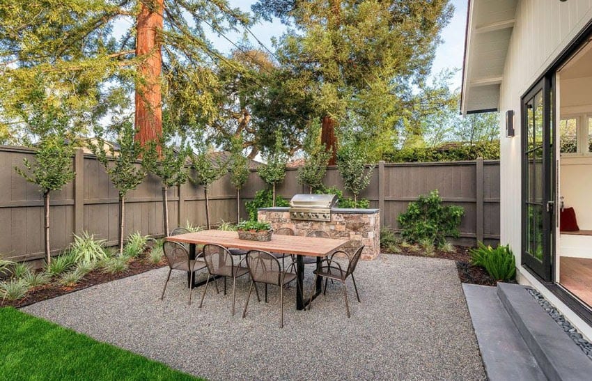 pea gravel patio