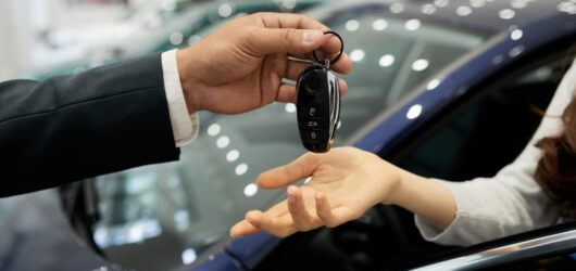 Leasing vs. Buying a Car: What’s the Smarter Choice?